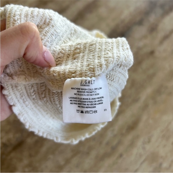 Brandy Melville John Gala Cream Stretchy Spaghetti Strap Tank Top - Picture 3 of 5